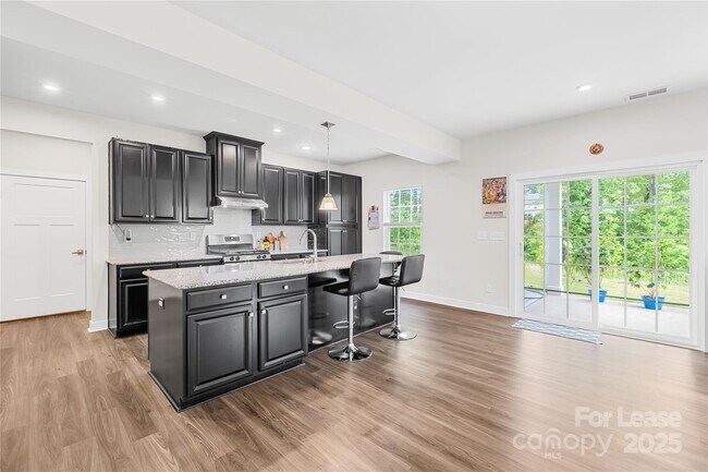 Building Photo - 10142 Black Locust Ln