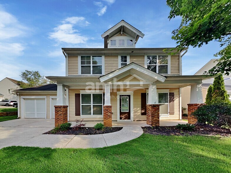 Primary Photo - 127 Oleander Way