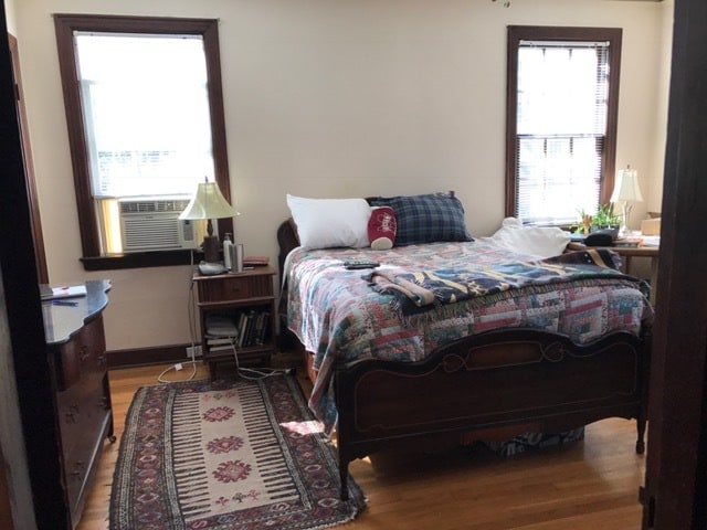bedroom - 2289 Monroe Ave