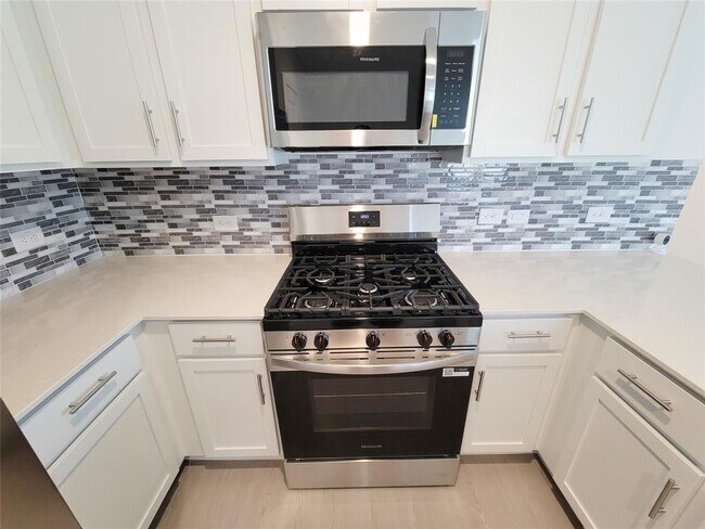 Building Photo - 6 Riverwood Circle Ct