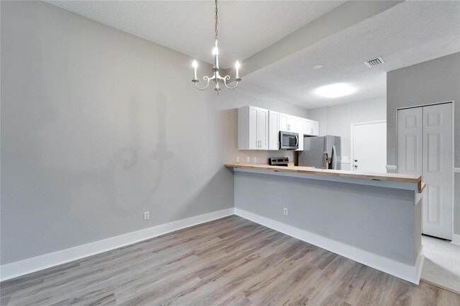 Building Photo - 1032 Radison Ave