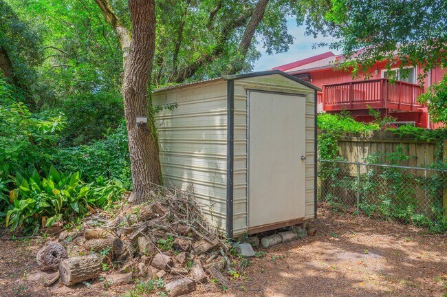 Building Photo - 30 Woodham Ave