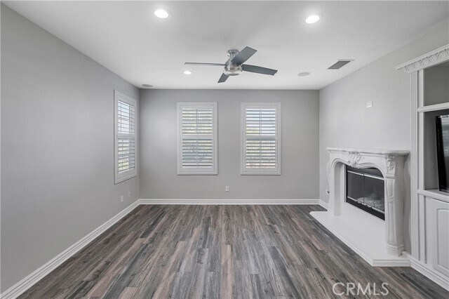 Building Photo - 26850 Peppertree Dr