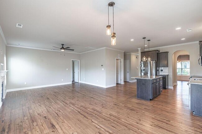 Building Photo - 151 Titleist Ct