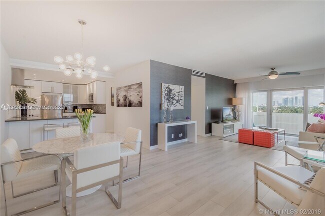 Building Photo - 3 Island Ave