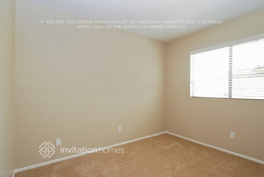 Building Photo - 6635 Solano Dr