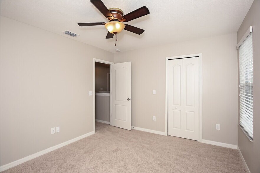 Building Photo - 10525 Summer Azure Dr