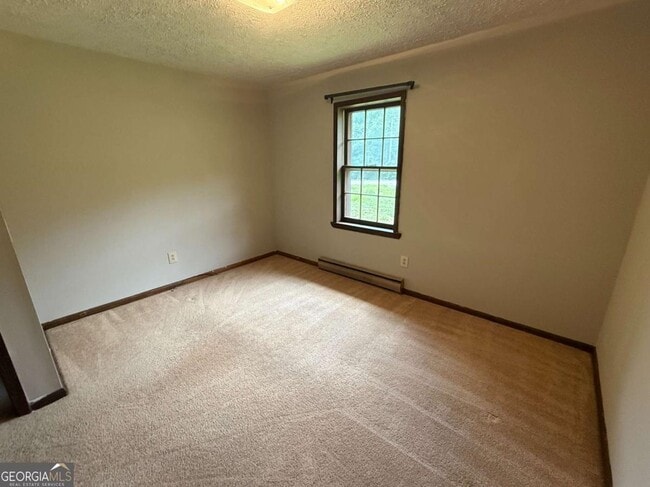 Building Photo - 109 Broken Arrow