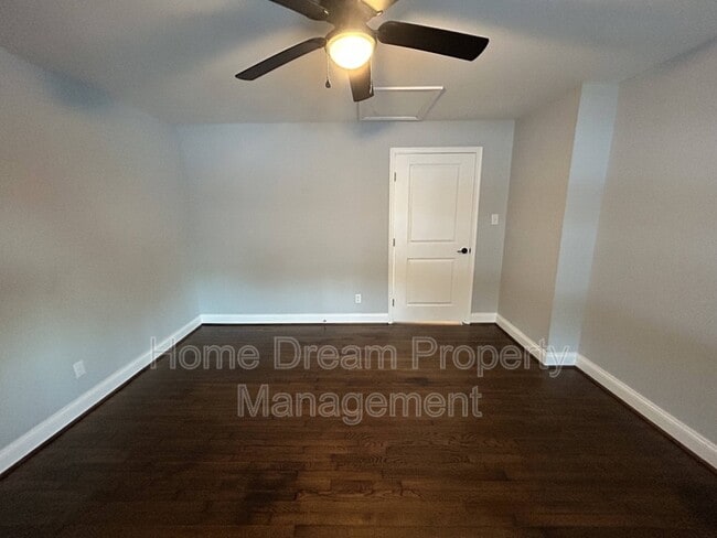 Building Photo - 354 Berry St