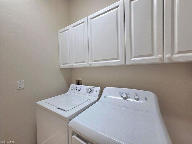 Building Photo - 7892 Sanctuary Cir