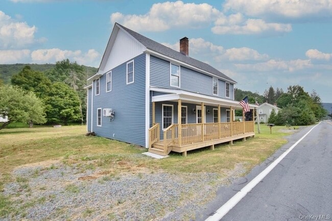 Primary Photo - 162 Rockland Rd