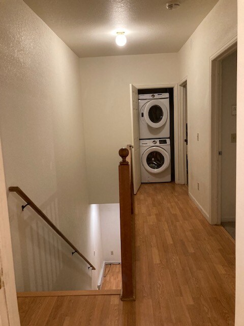 Building Photo - 813 Castello Ave