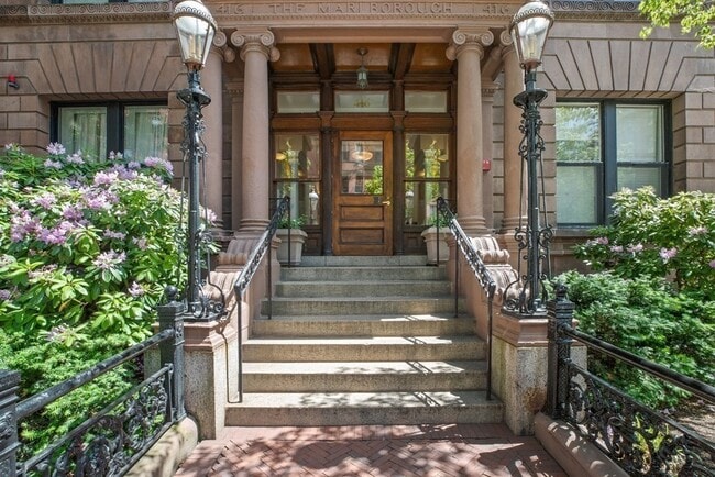 Building Photo - 416 Marlborough St