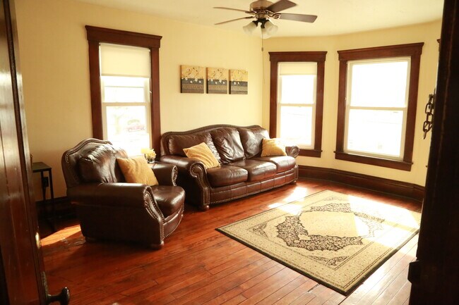 Primary Photo - 545 E Buchtel Ave