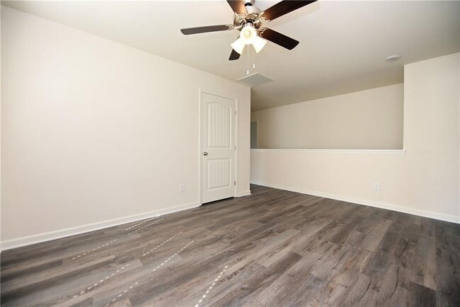 Building Photo - 4255 Sunflower Cir