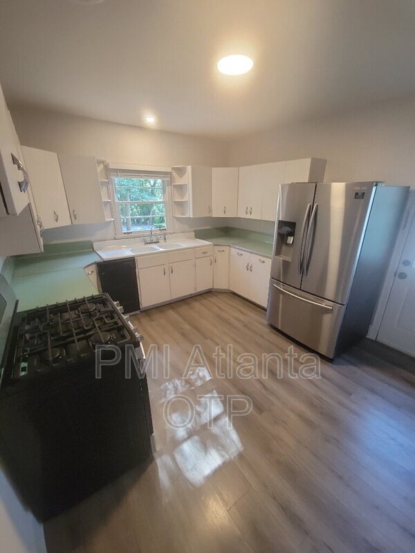 Building Photo - 1952 Wellbourne Dr NE