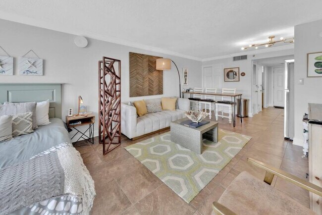 Building Photo - 769 Sundial Ct