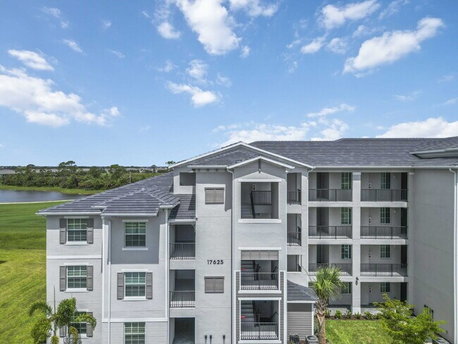 Building Photo - "Fully Furnished 2-Bed, 2-Bath Condo in Wellen Golf!"