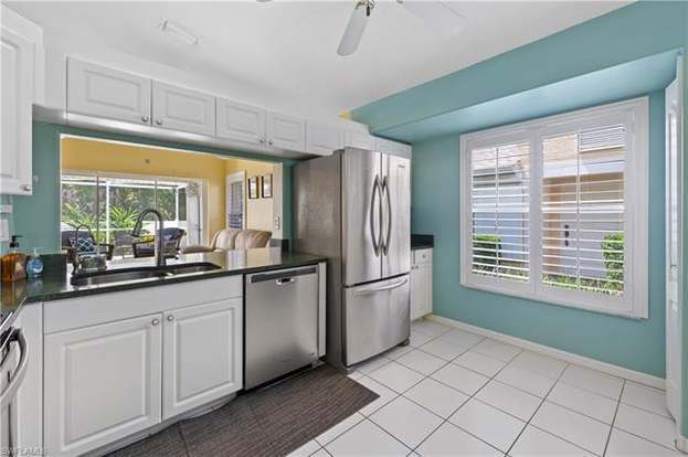Building Photo - 15035 Sterling Oaks Dr