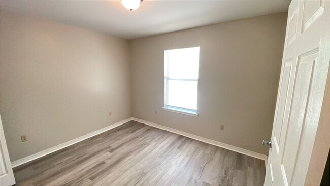 Building Photo - 30 1/2 Street- 4414