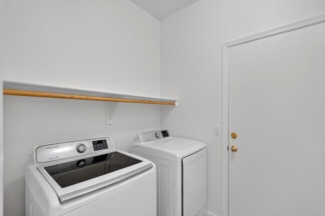 Building Photo - 20415 N 37th Ave