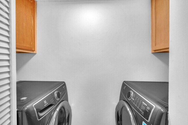 Building Photo - 12359 NW 11th Ct