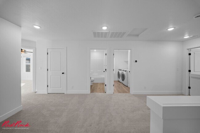 Building Photo - Brand New 3 Bedroom Townhome