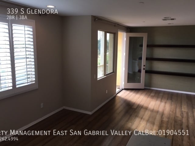 Building Photo - 339 S Glendora-