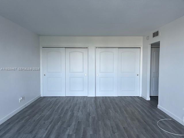 Building Photo - 3090 N Course Dr