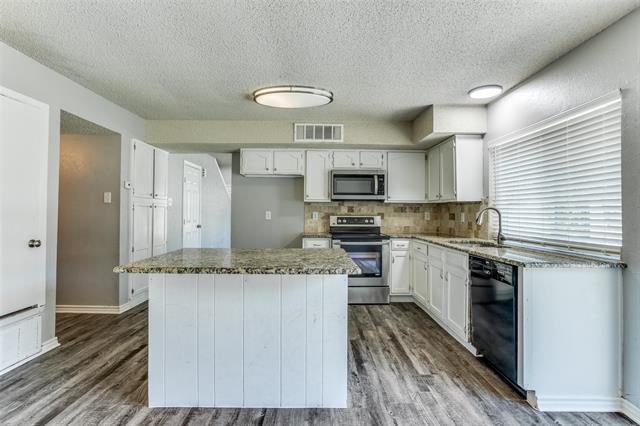 Building Photo - 5818 Jester Dr