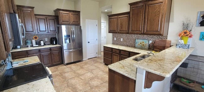 Building Photo - BEAUTIFUL HOME IN PROVIDENCE ADDITION
