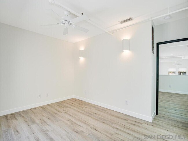 Building Photo - ***GENERAL RENTAL APPLICATIONS***