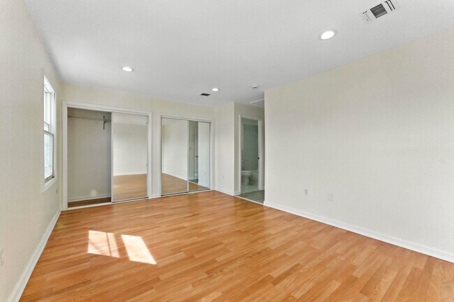 Building Photo - 70 Lembeck Ave