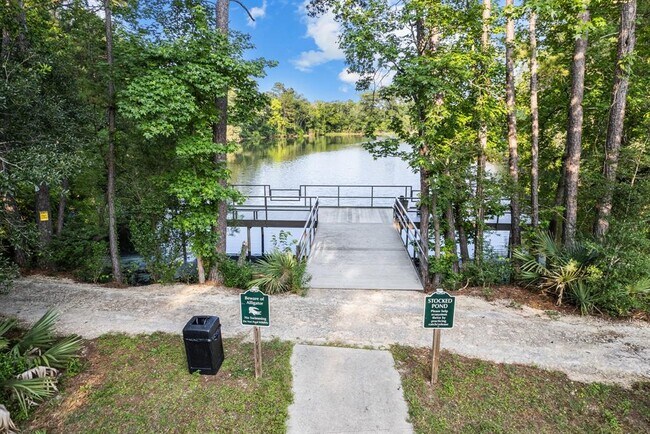 Building Photo - 366 FM 1488