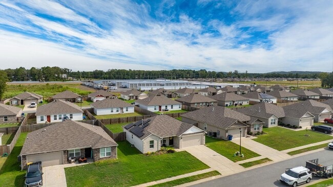 Building Photo - 10313 Brandi Kay Dr