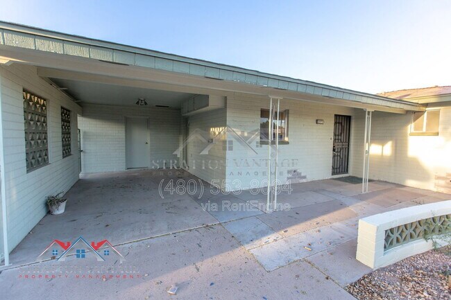 Building Photo - 5706 E Des Moines St