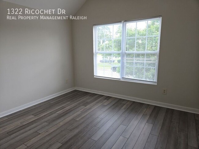 Building Photo - 1322 Ricochet Dr