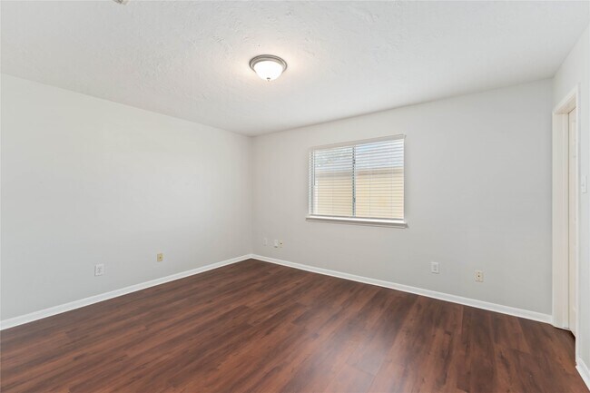 Building Photo - 21507 Windsor Castle Dr