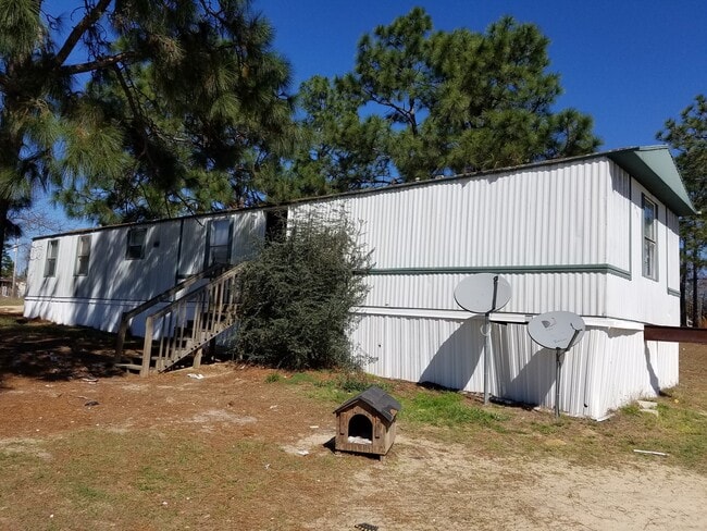 Building Photo - COMING SOON! Rent this 3 Bedroom home in A...