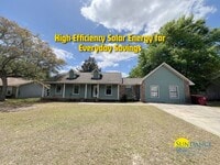 Building Photo - Charming 3 Bedroom Home in Countryview Estates community with Solar Panels!