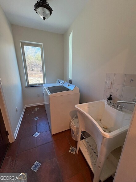 Building Photo - 1776 Old Country Pl