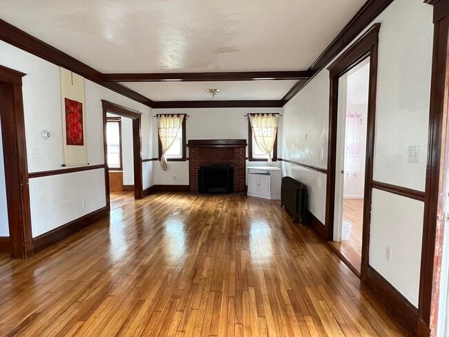 Building Photo - 17 Cheriton Rd