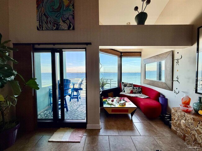 Building Photo - 1390 Fort Pickens Rd