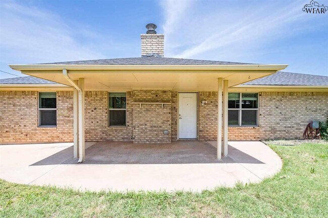 Building Photo - 5503 Lucky Ln