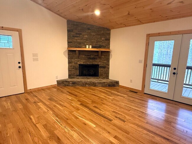 Building Photo - Sandy Gap Cabin