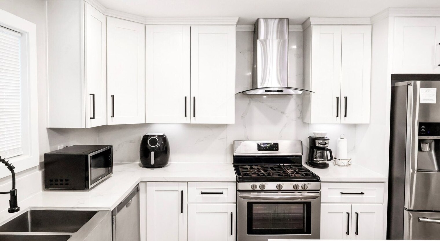 Building Photo - 1063-67 Gillespie Dr