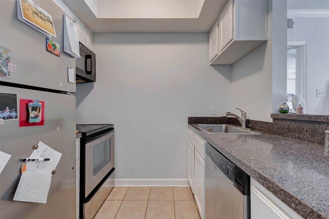 Building Photo - 4515 Briar Hollow Pl