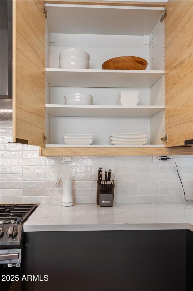 Building Photo - 220 W Monterosa St