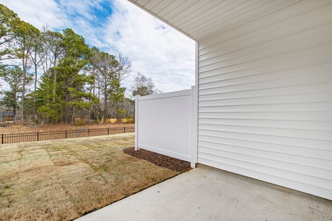 Building Photo - Charming 3BR Townhome in the Sought-After Springvale Community!