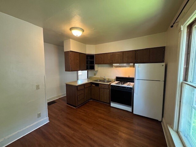 Building Photo - 1812 Madison St